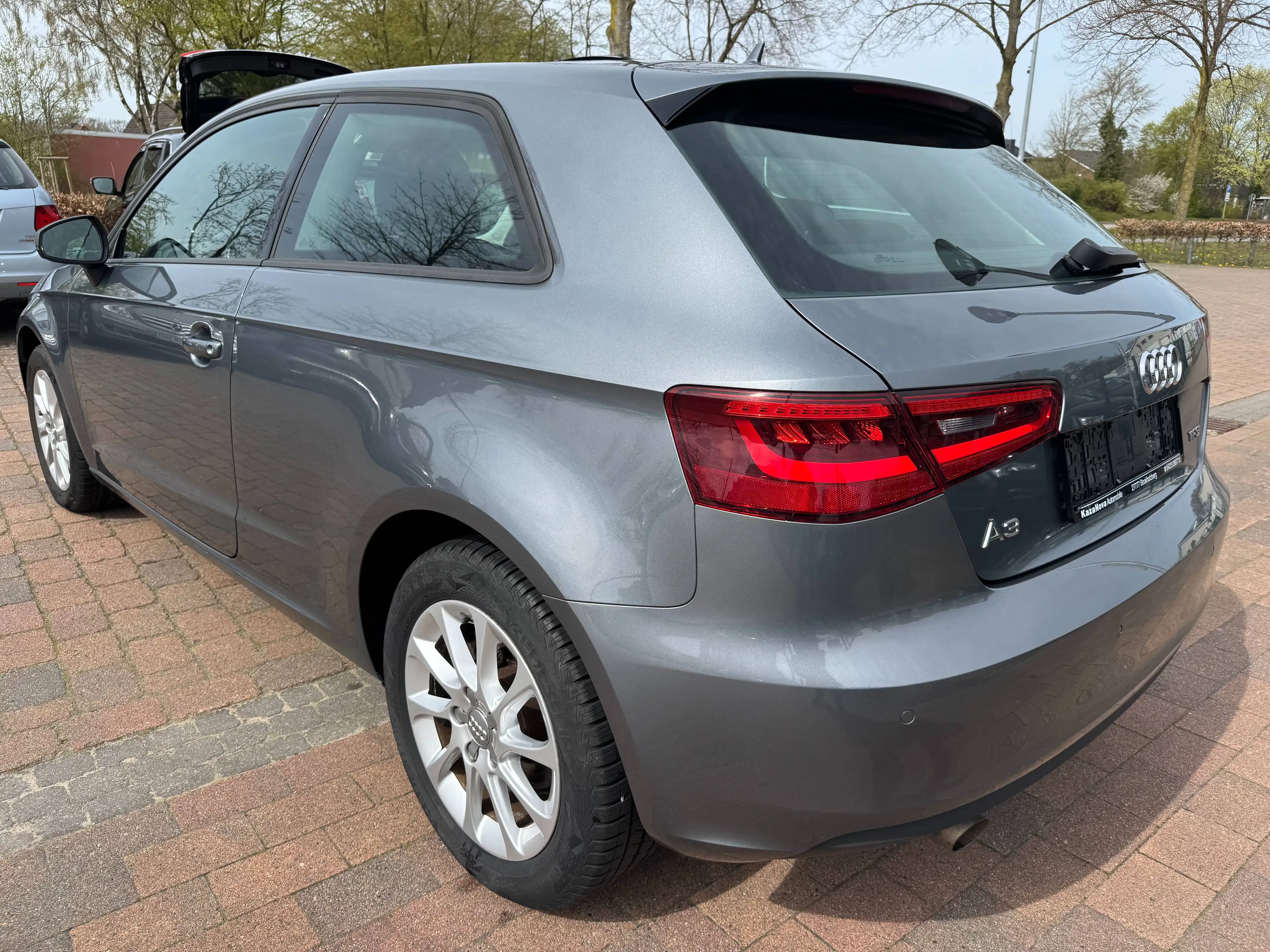 Audi A3 attraction-NAV+PDC+Shzg.. — photo 9