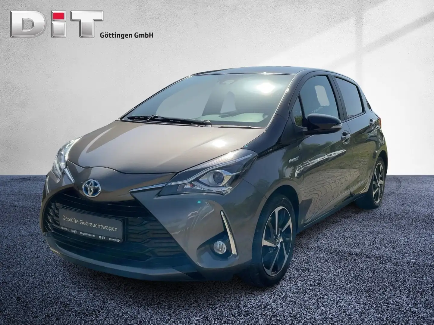 Toyota Yaris 1.5 Hybrid Style Selection FLA, SpurH, LM Brun - 2
