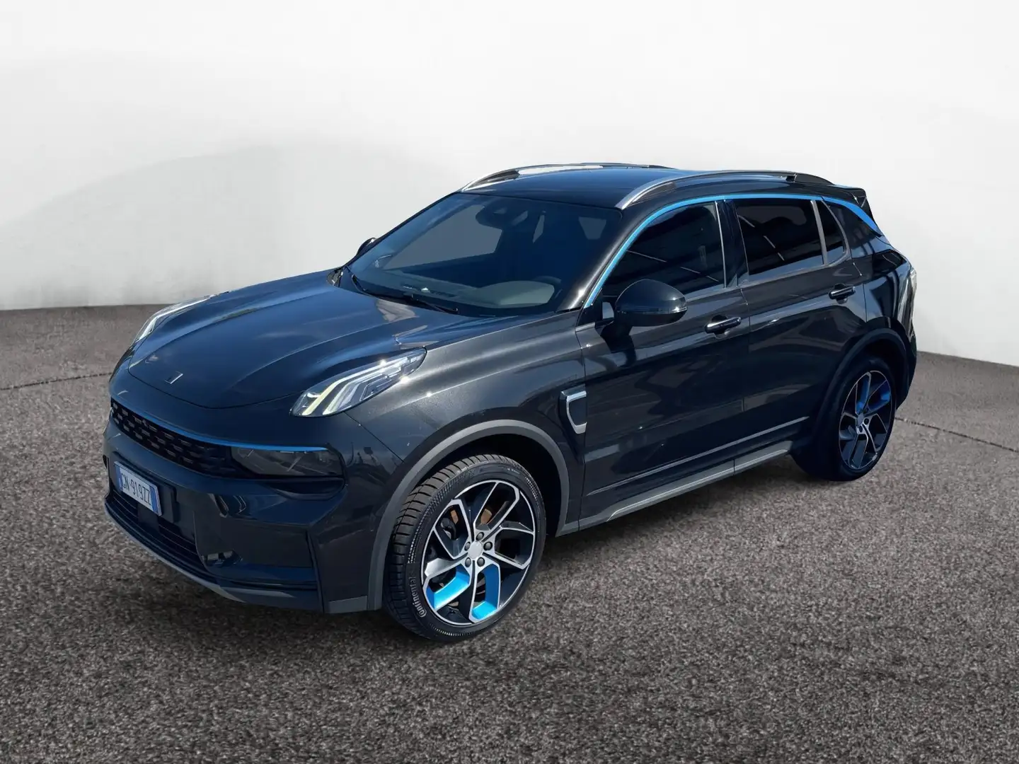 Lynk & Co 01 01 PHEV Nero - 1