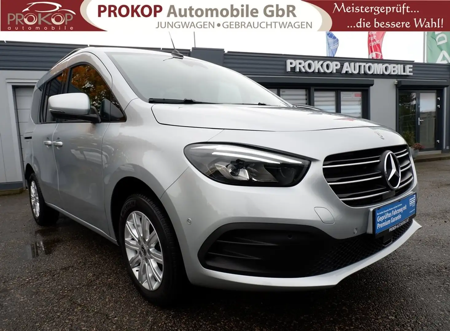 Mercedes-Benz T-Class Autom. Progressive Kamera Nav LED BLIS Alcantara Argent - 2