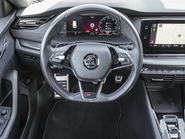 Skoda Octavia view 11