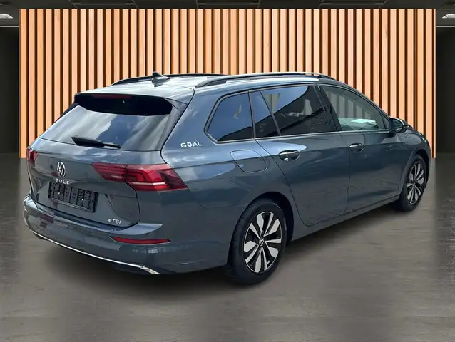 Volkswagen Golf view 26