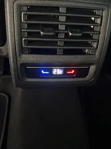 Volkswagen Golf view 16