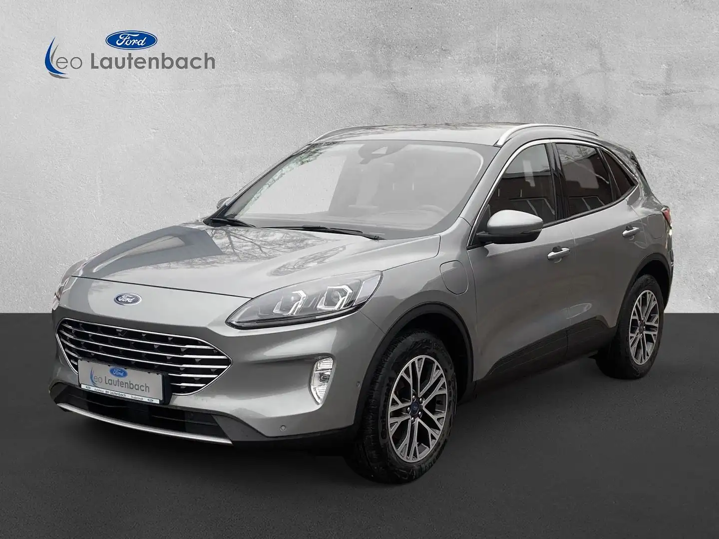 Ford Kuga Plug-In Hybrid Titanium X Silber - 1