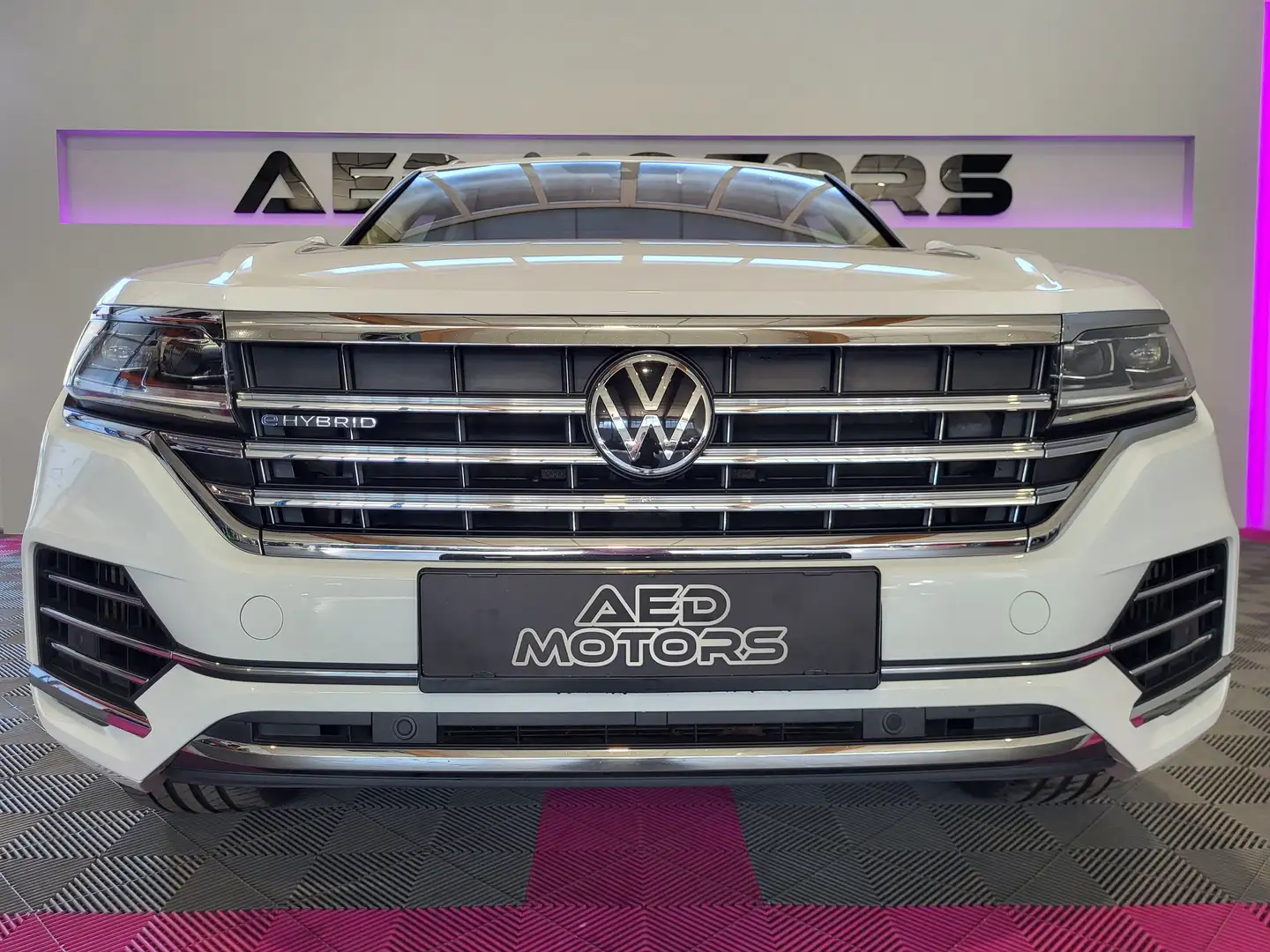 Volkswagen Touareg Atmosphere 4Motion eHybrid Bianco - 2
