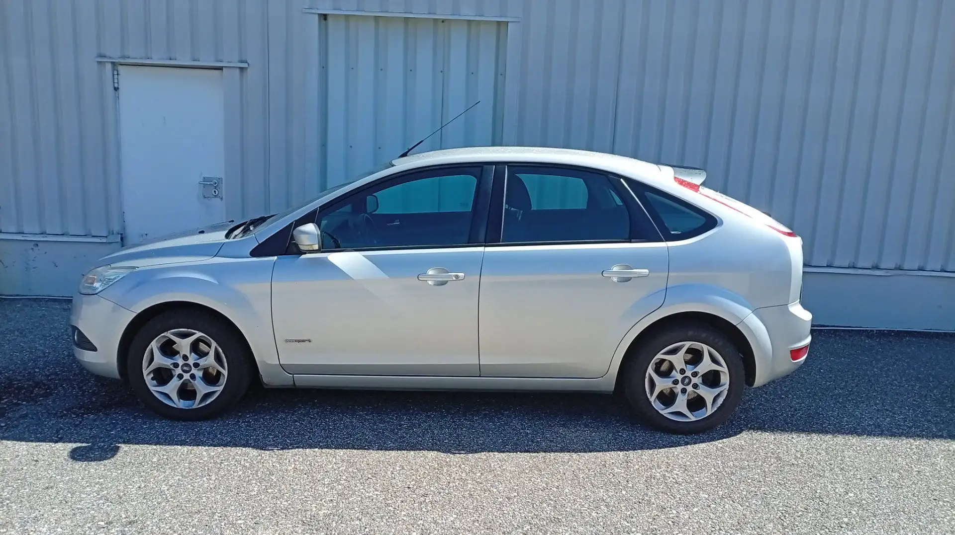 Ford Focus - Pickerl 3/2027 - Klima - Sitzheizung Silber - 2