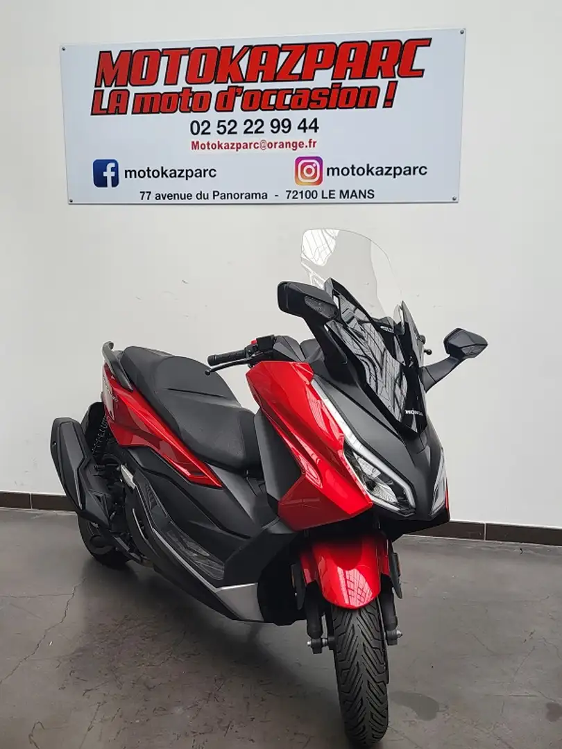 Honda Forza 350 Rouge - 1