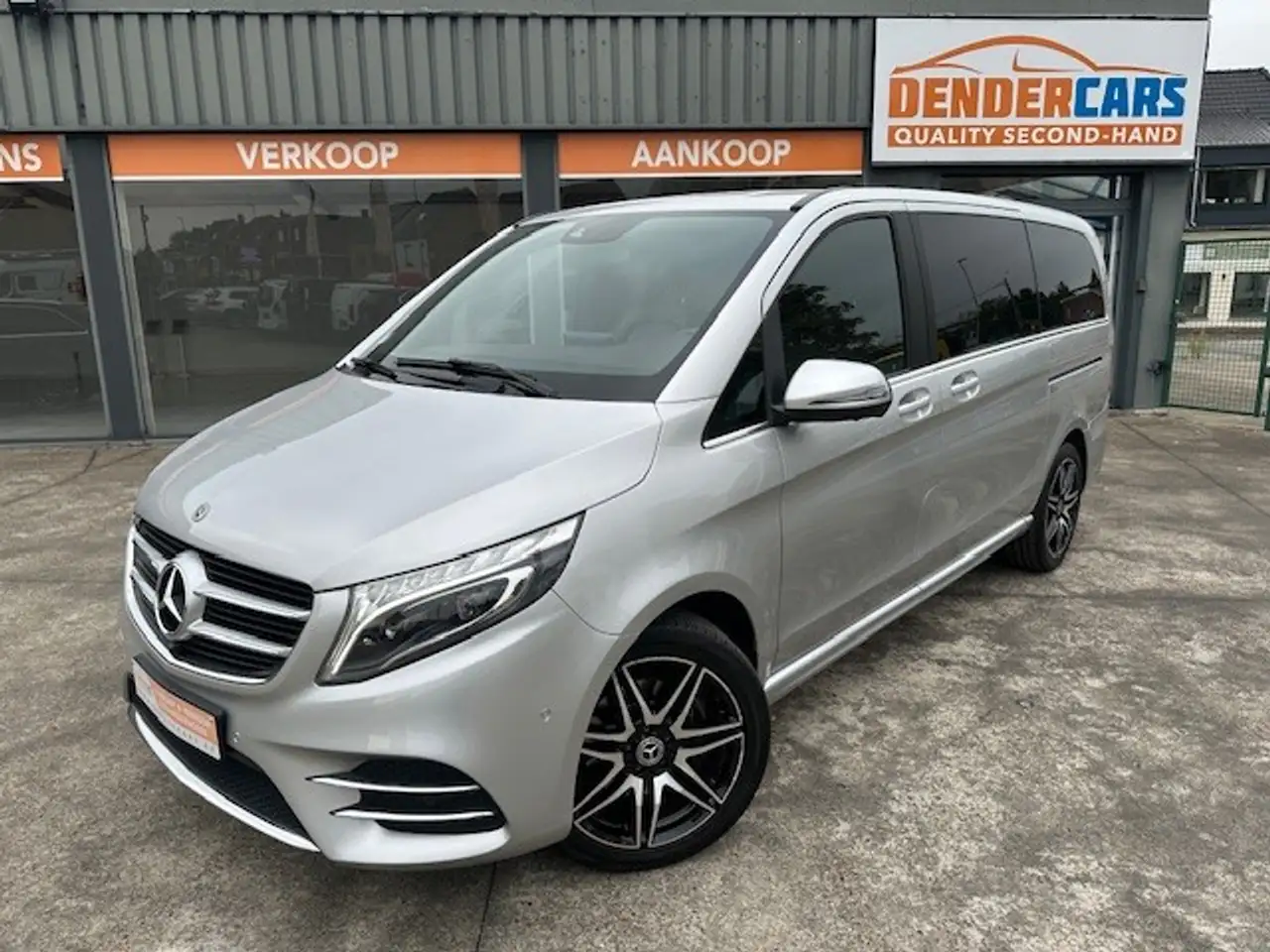 Mercedes-Benz V 250