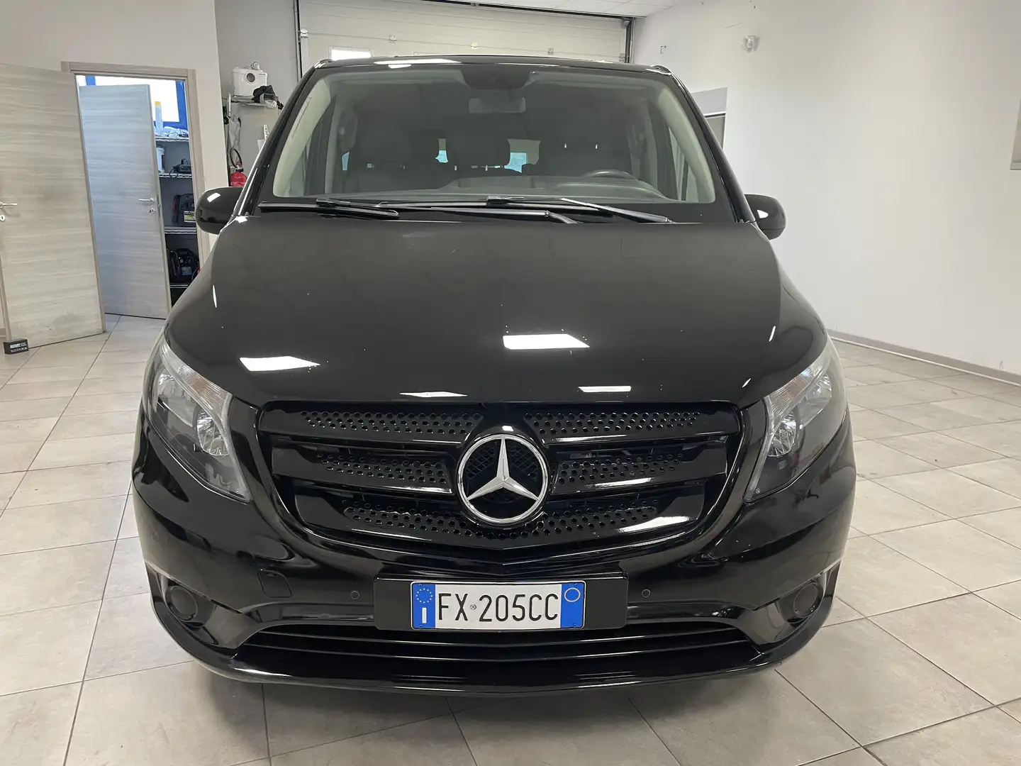 Mercedes-Benz Vito TOURER 9 POSTI Black - 2