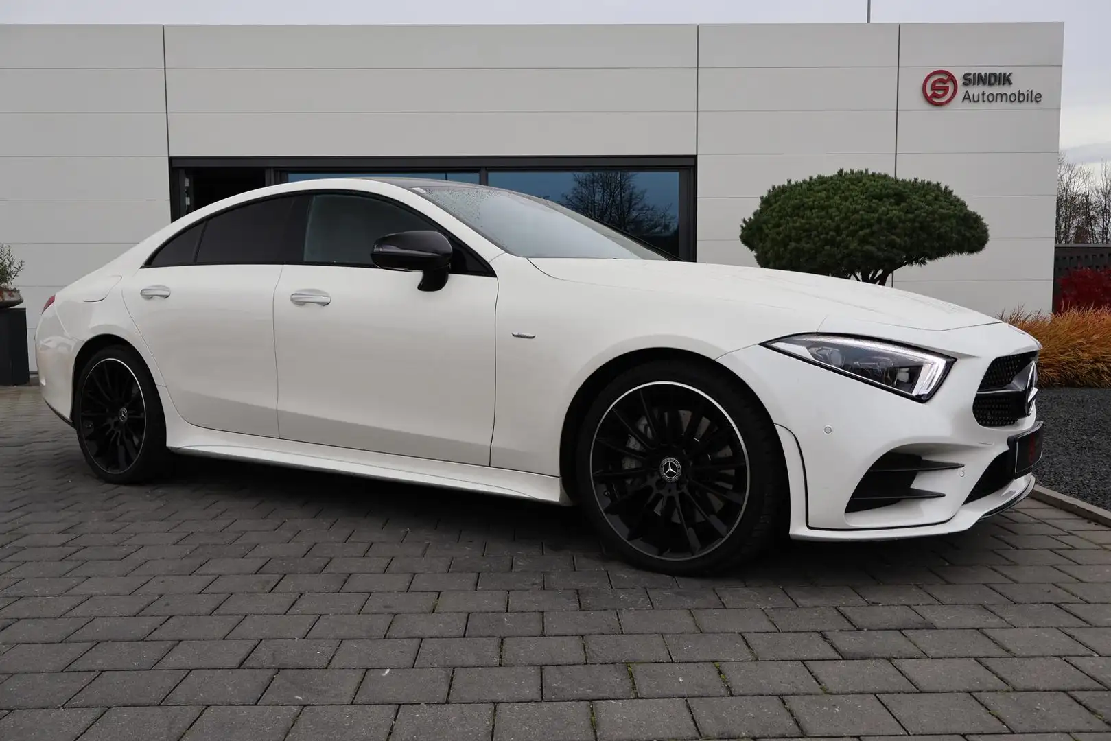 Mercedes-Benz CLS 350 d 4M AMG Edition 1 -Pano-COMAND-LED-360° Blanc - 2