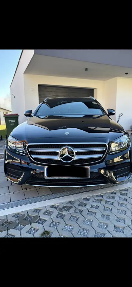 Mercedes-Benz E 220