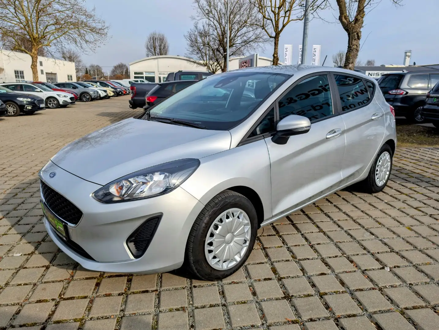 Ford Fiesta 1.1 Cool&Connect *KLIMA*APPLINK*SPUR*SHZ* Silber - 2