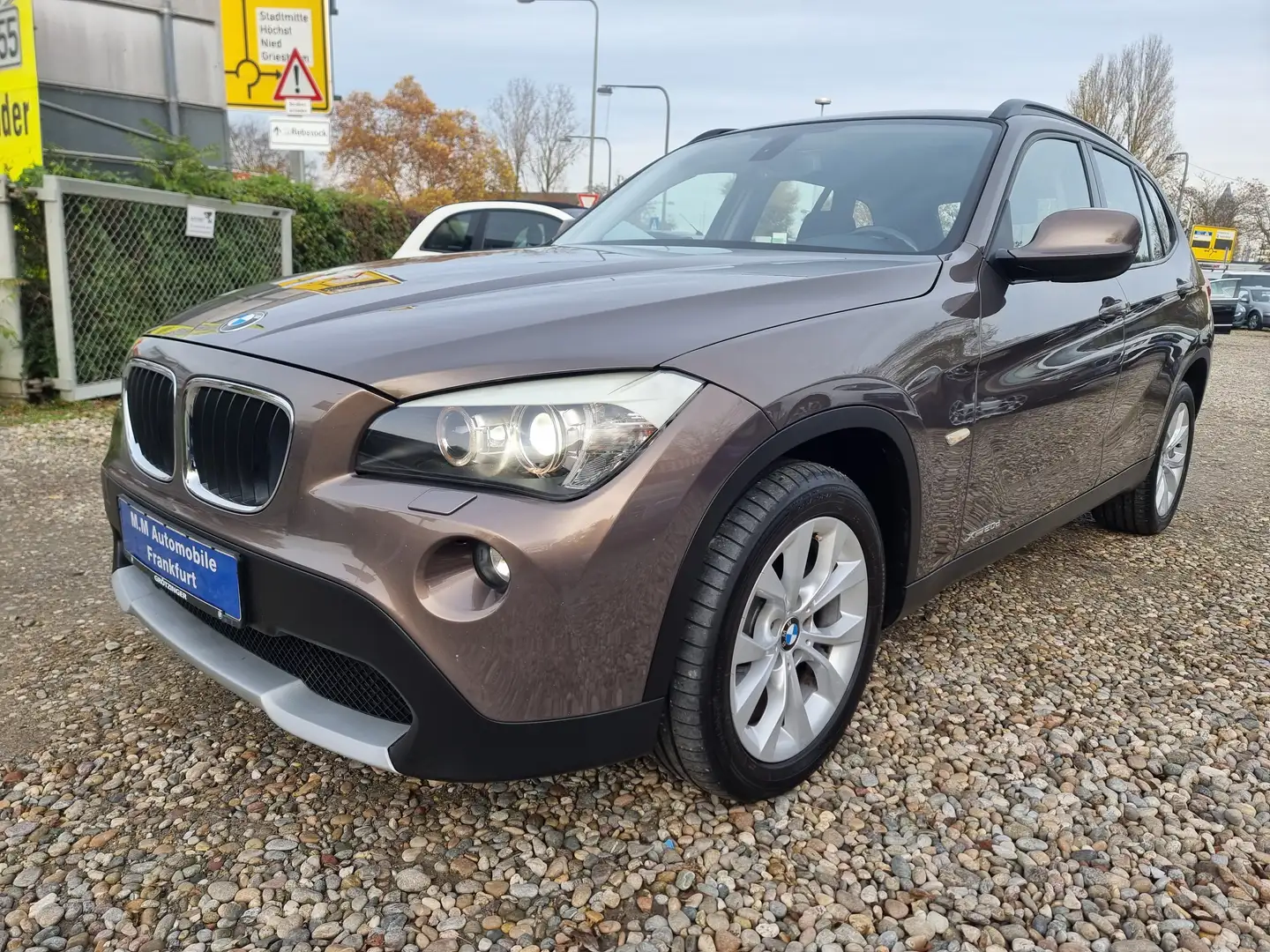 BMW X1 20 d xDrive°Automatik°Xenon°Navi°PDC Brun - 1