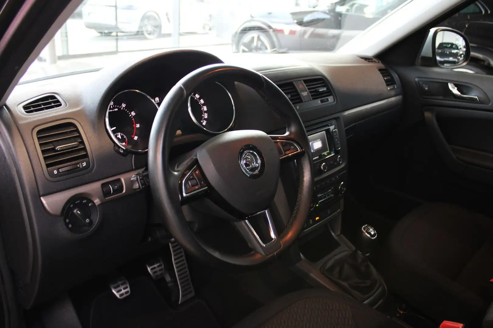 Skoda Yeti 1.4 TSI ELEGANCE *OUTDOOR* + AHK + 1.HAND! Braun - 2