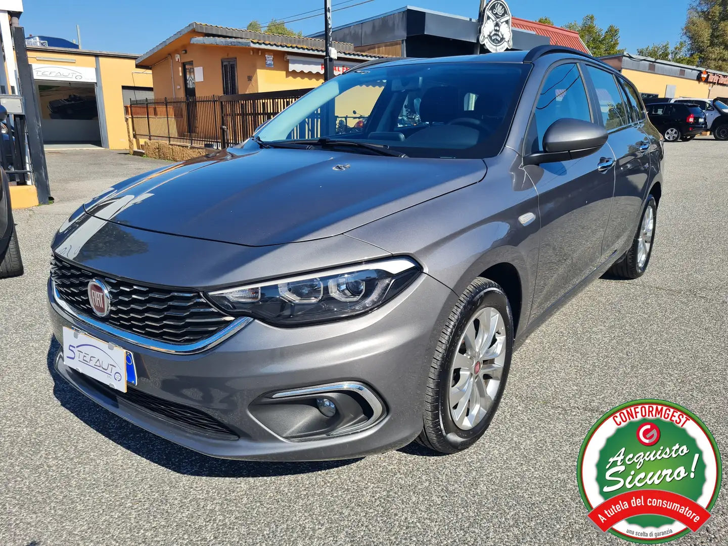 Fiat Tipo SW 1.6 mjt *AUTOM*CARPLAY*TAGLIANDI* Gris - 2