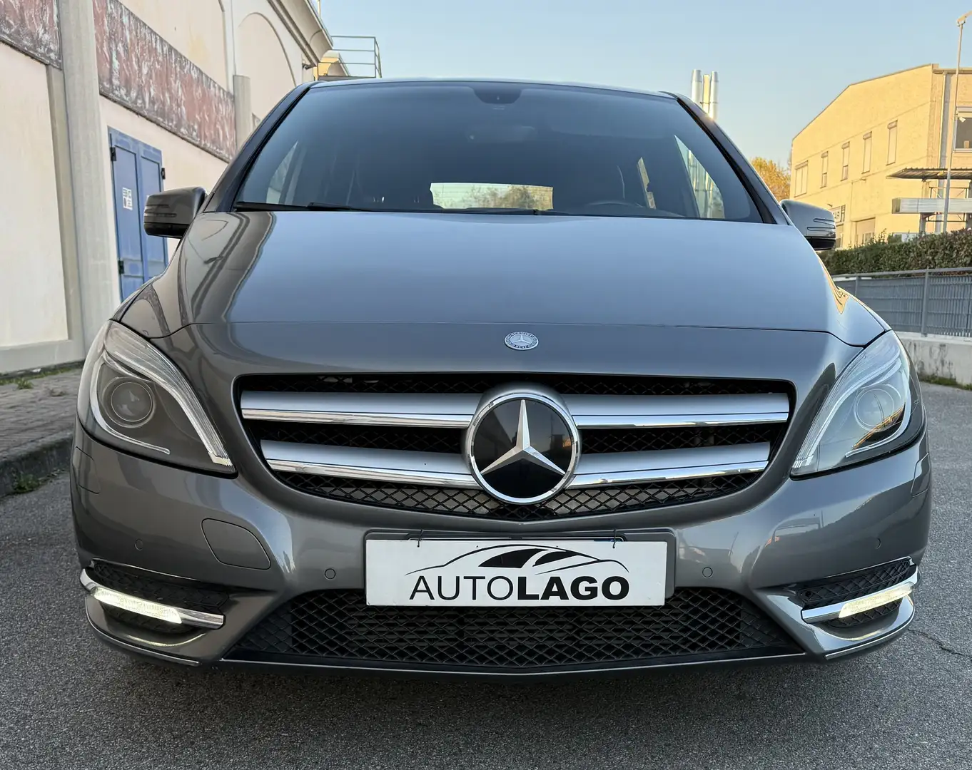 Mercedes-Benz B 180 Premium auto Grigio - 1