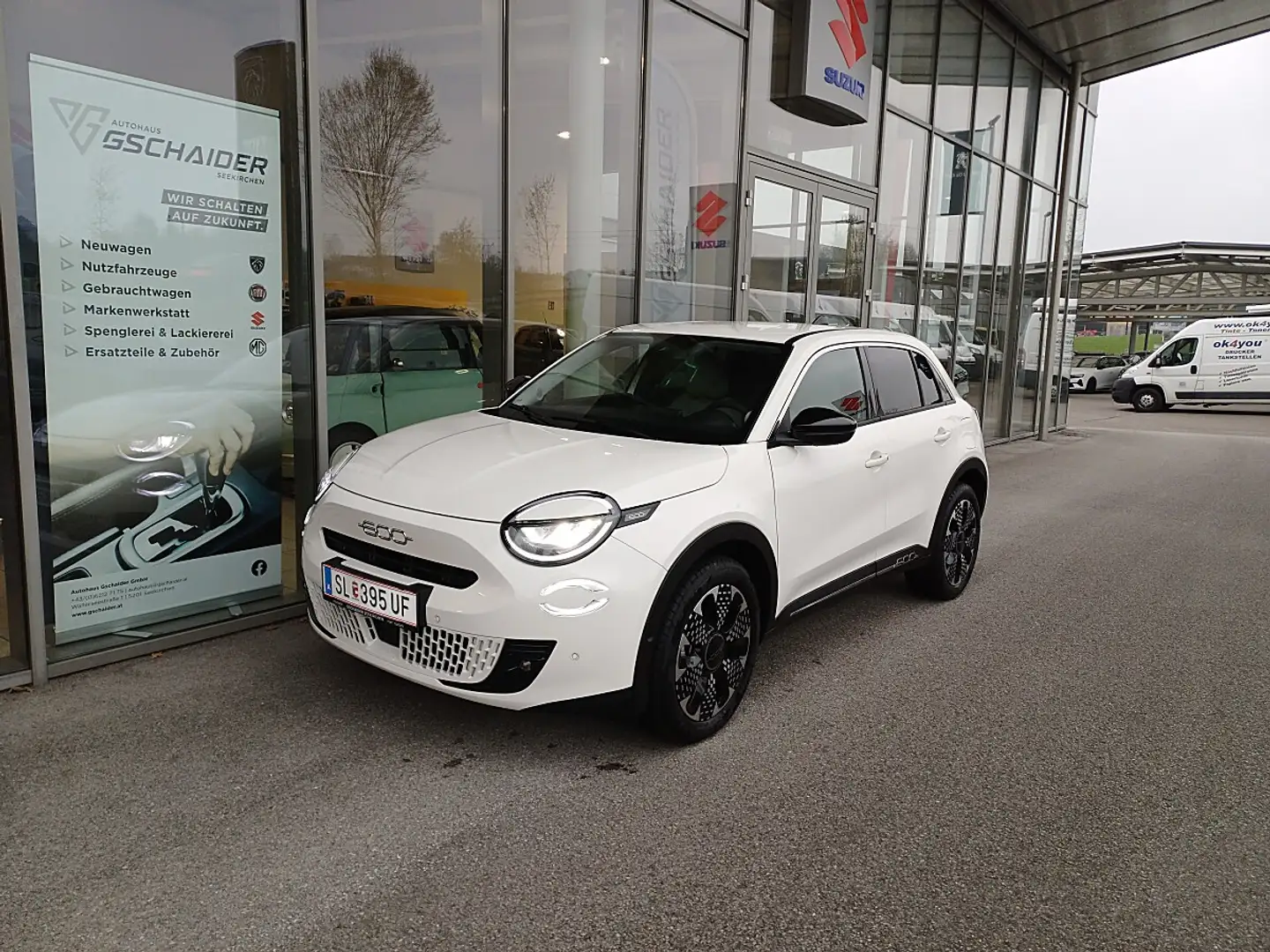 Fiat 600e 600 Elektro 54 kWh La Prima Weiß - 1