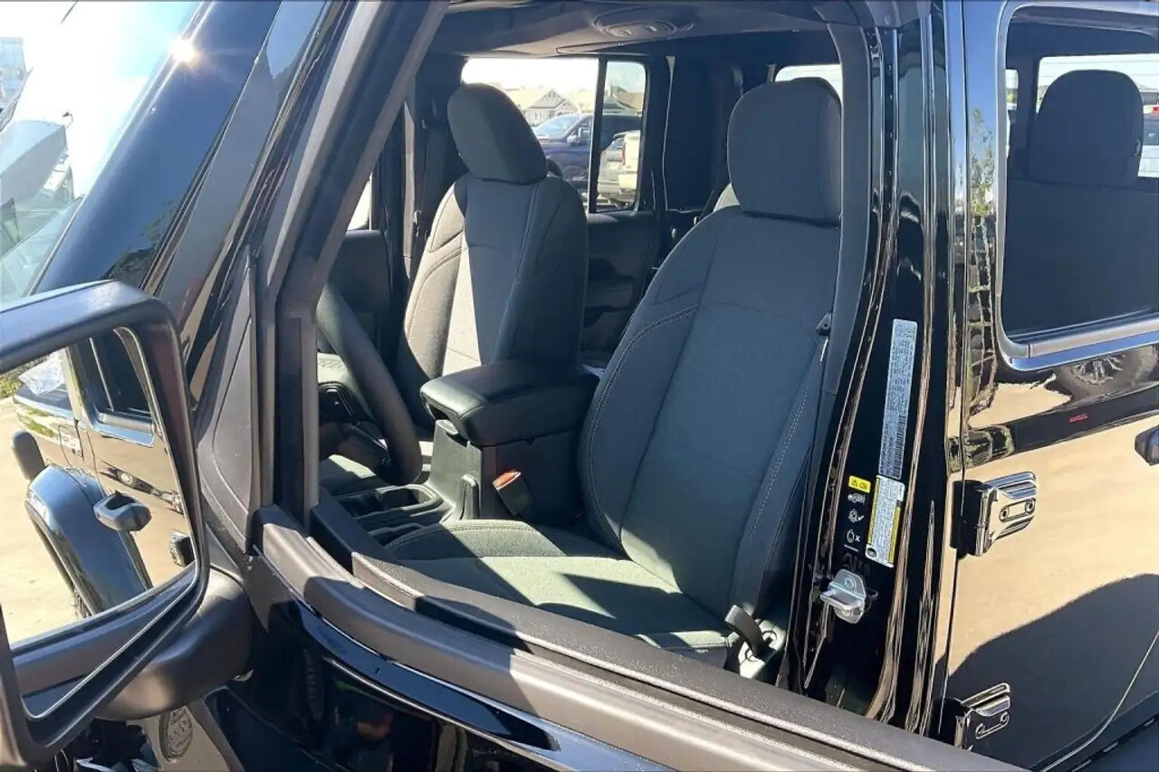 Jeep Gladiator photo Jeep Gladiator