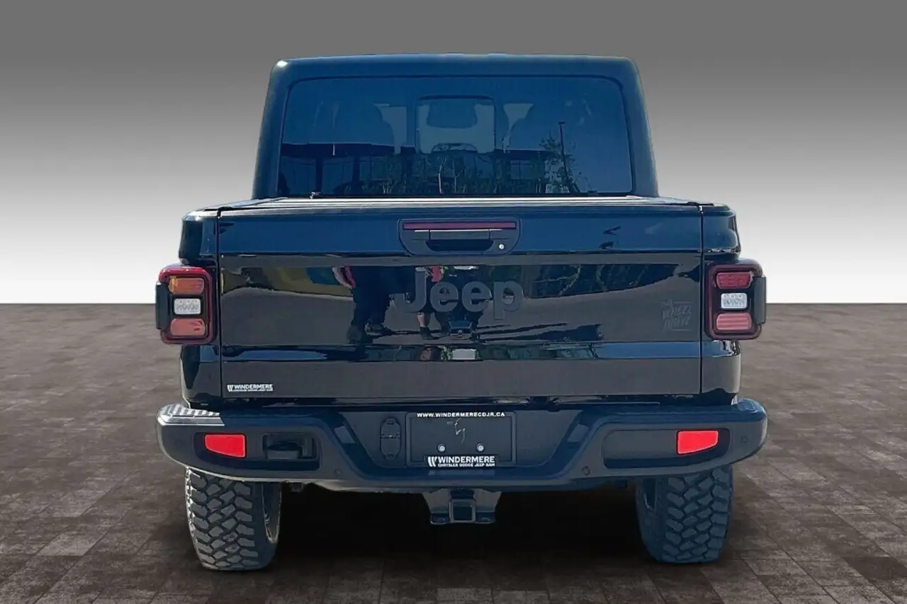 Jeep Gladiator photo Jeep Gladiator