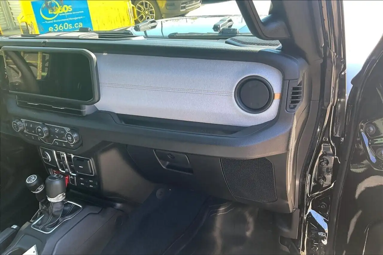 Jeep Gladiator photo Jeep Gladiator