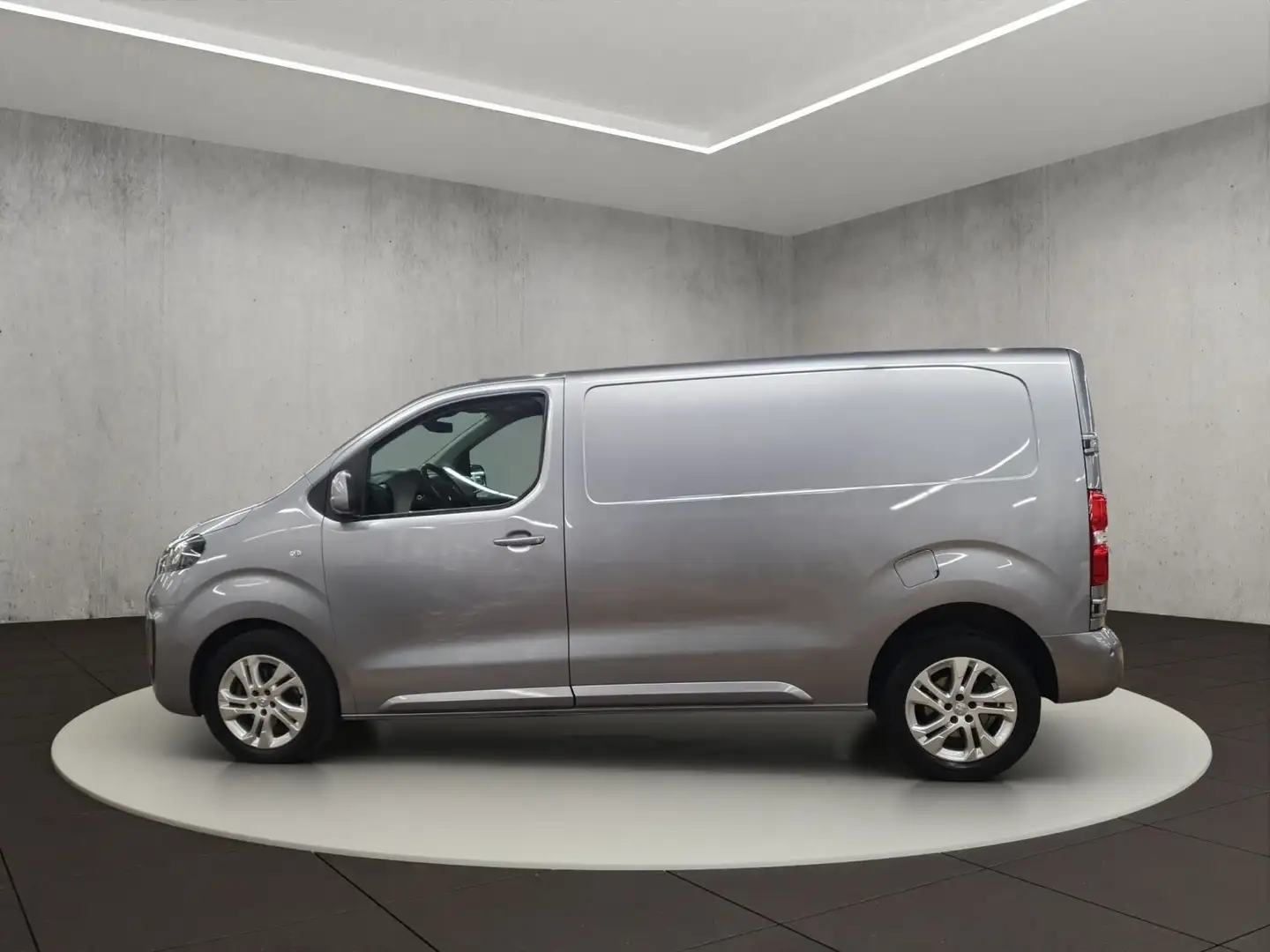 Opel Vivaro 2.0 D M Edition Plateado - 2