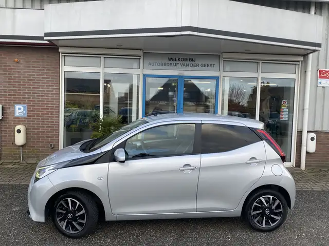 Toyota Aygo 1.0 VVT-i x-cite ultimate