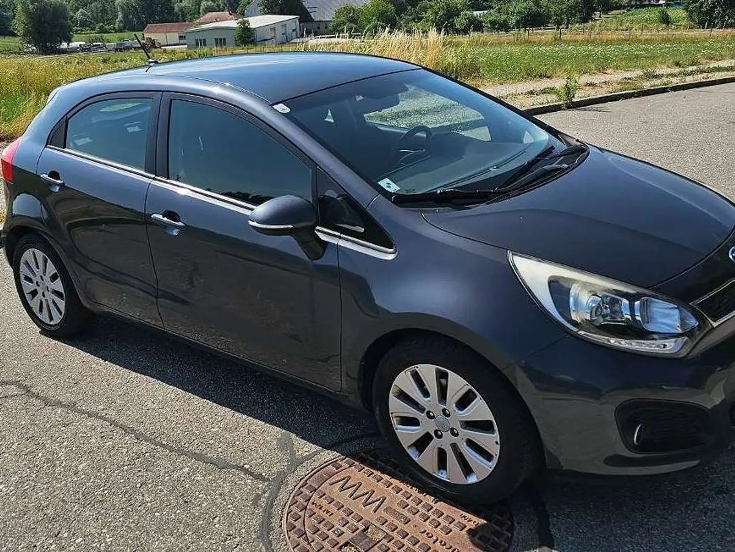 Kia Rio Rio 1,2 CVVT Motion Motion Grau - 2