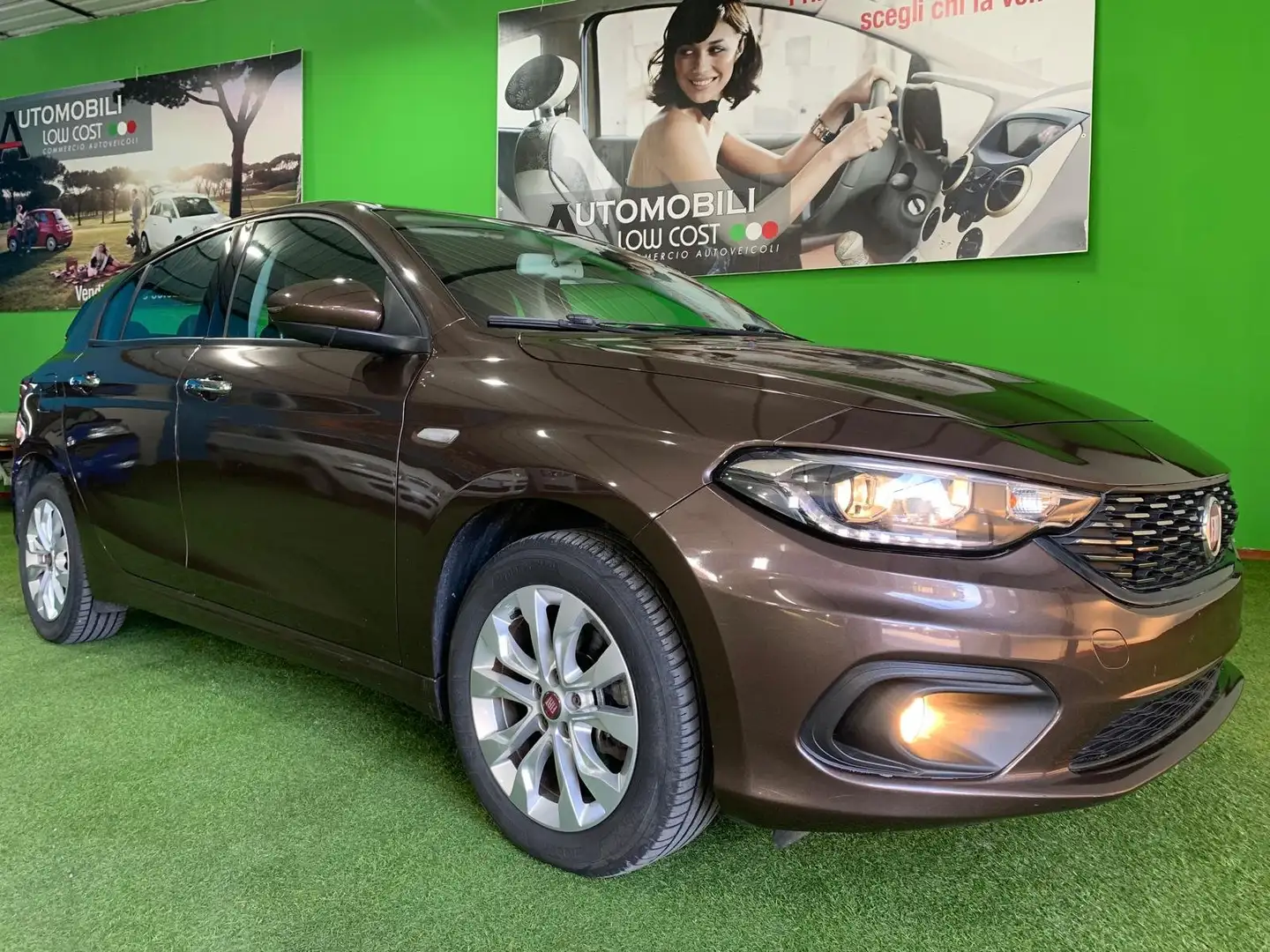 Fiat Tipo 5p 1.4 Lounge 95cv Brun - 1