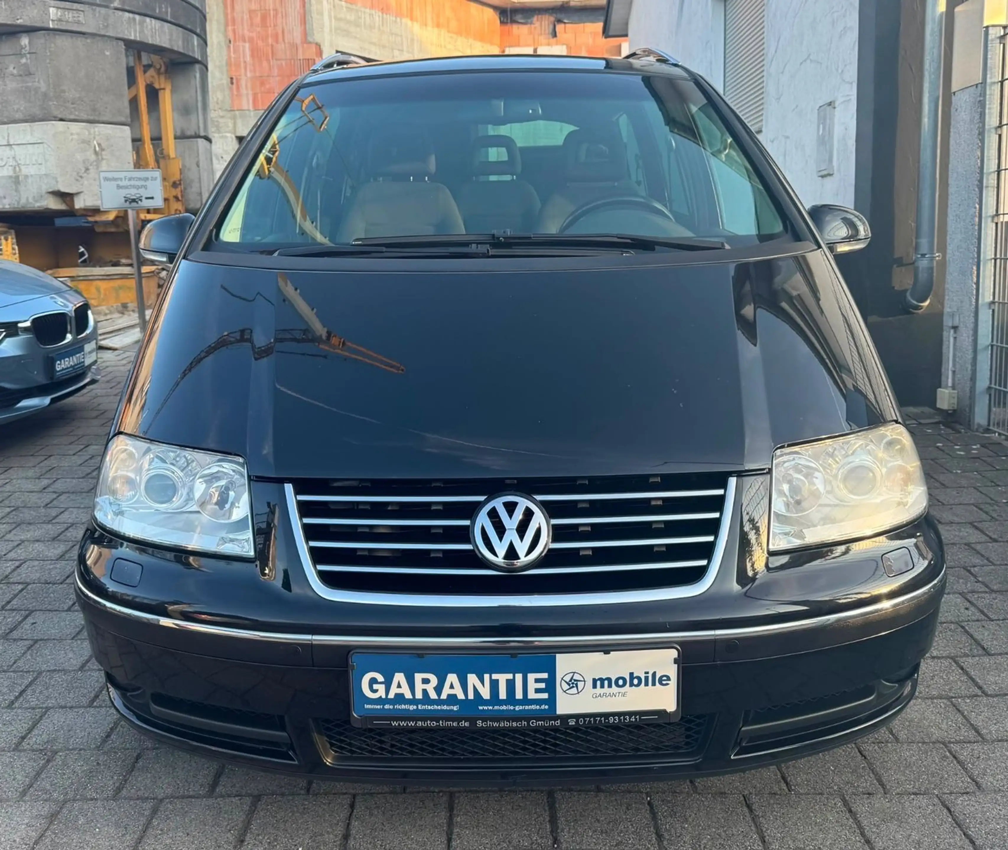 Volkswagen Sharan Comfortl. 1.8T Aut|XENON|STANDH|AHK|30TKM — photo 2