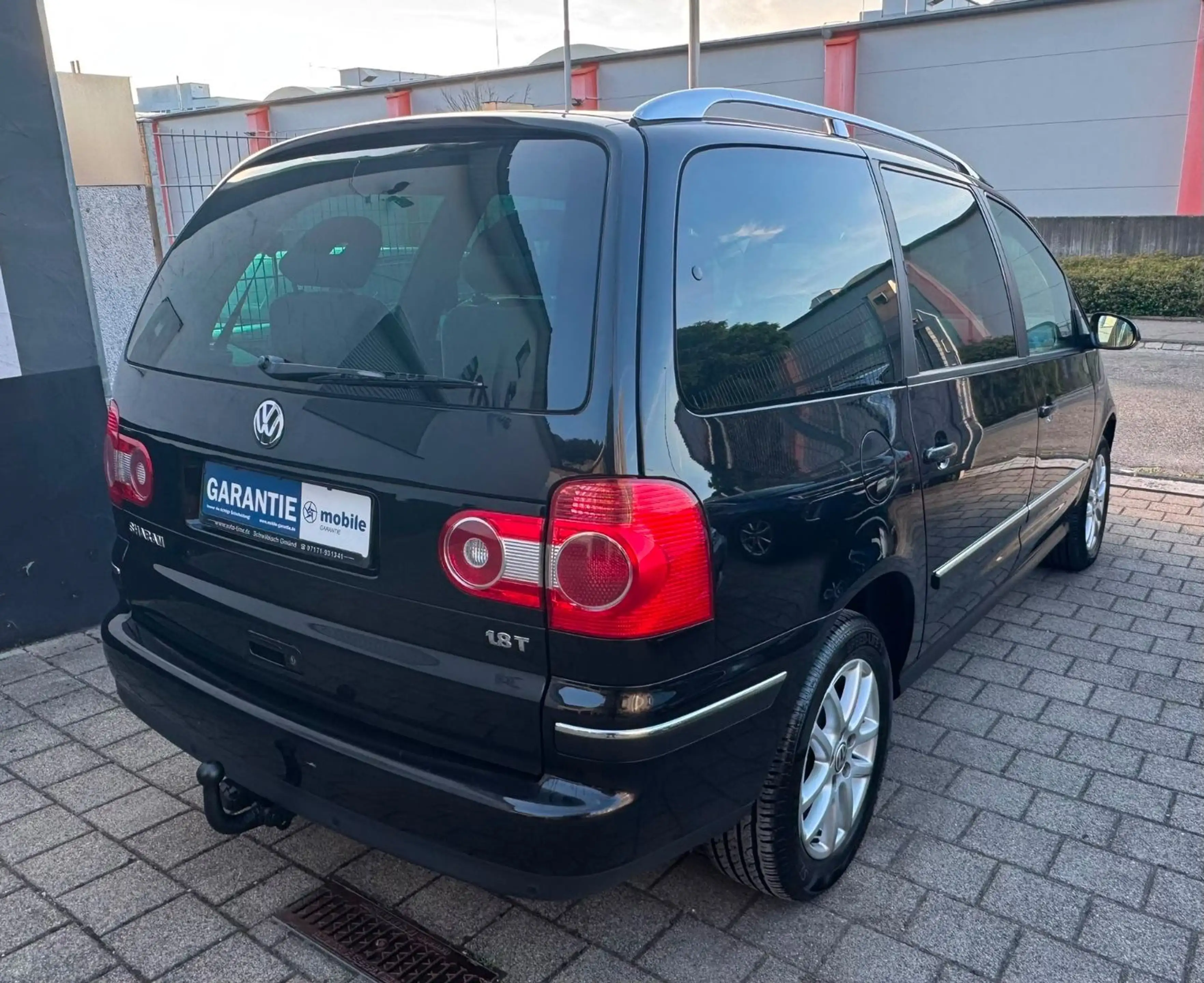 Volkswagen Sharan Comfortl. 1.8T Aut|XENON|STANDH|AHK|30TKM — photo 4
