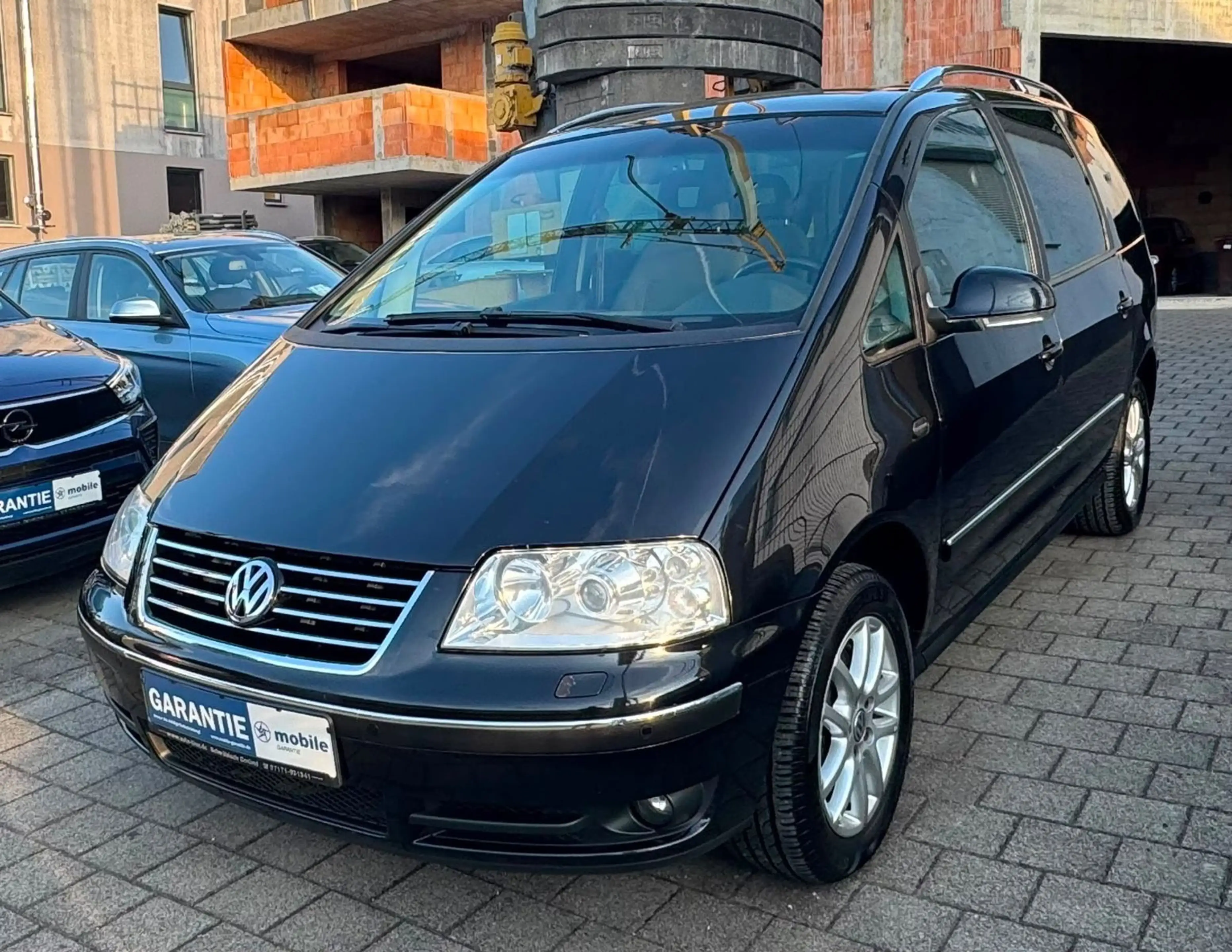 Volkswagen Sharan Comfortl. 1.8T Aut|XENON|STANDH|AHK|30TKM
