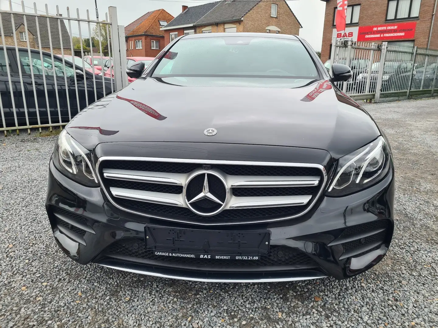Mercedes-Benz E 220 ☆1jGARANTIE☆NAV☆CRUIS☆CARPLAY☆XENON LED☆360°HD CAM Noir - 2