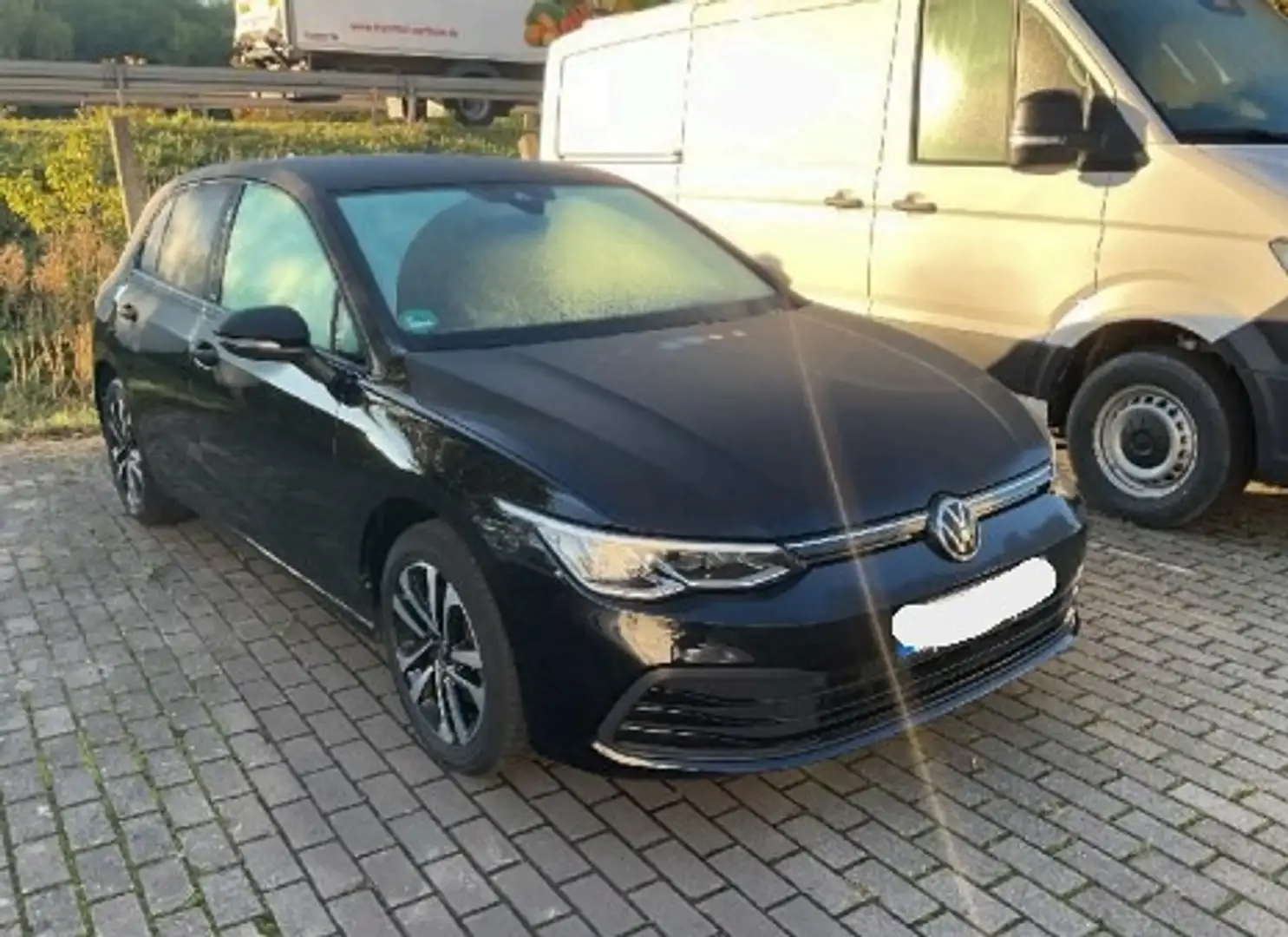 Volkswagen Golf VIII 2.0 TDI DSG United AHK ACC LED Schwarz - 1