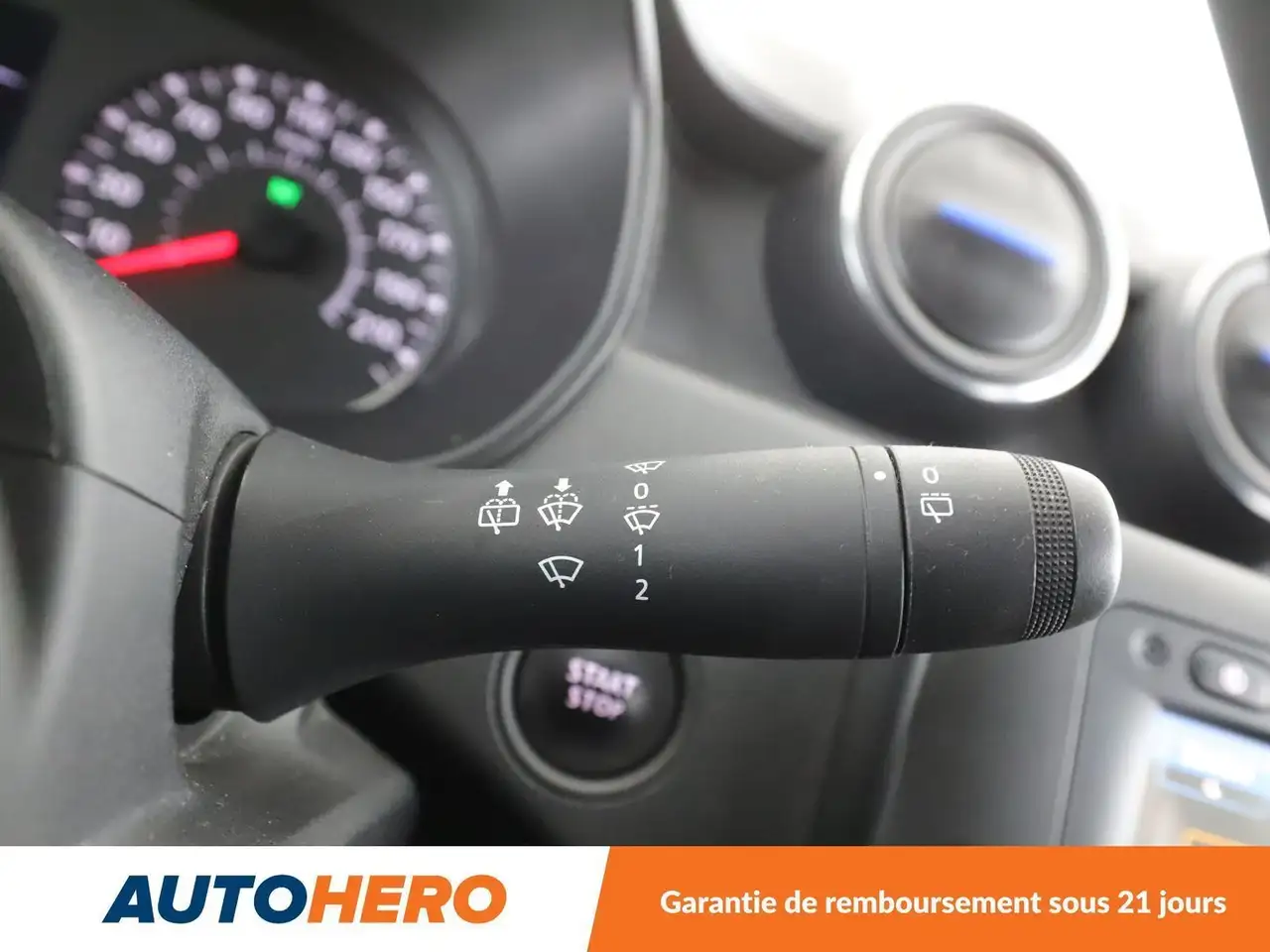 Dacia Duster — photo 25