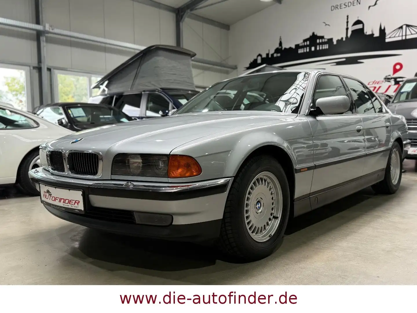 BMW 750 i Xenon,Leder,Schiebedach,Rostfrei,ORIG.KM Argento - 1