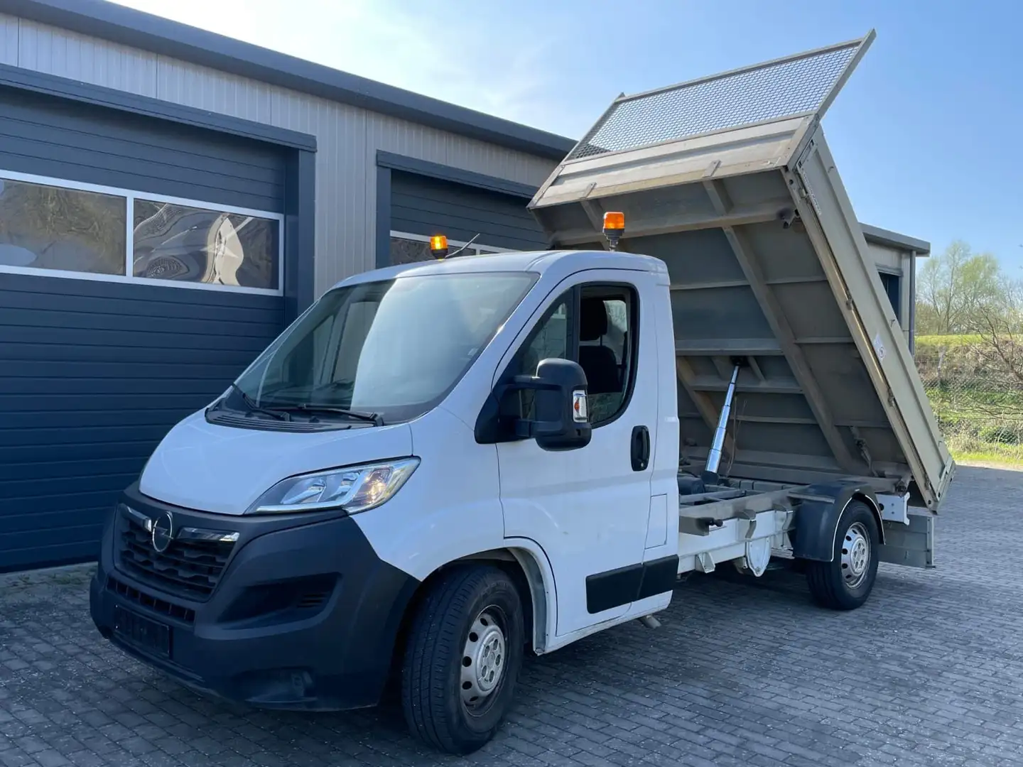 Opel Movano 2.2D 3 Seiten Kipper AHK Klima DAB Blanc - 1