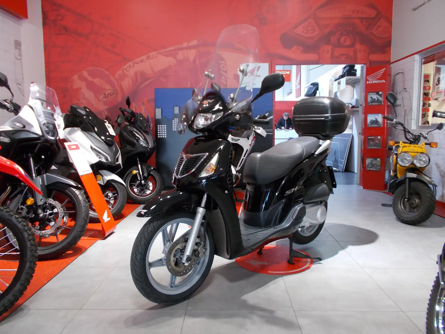 Honda SH 150 Nero - 1