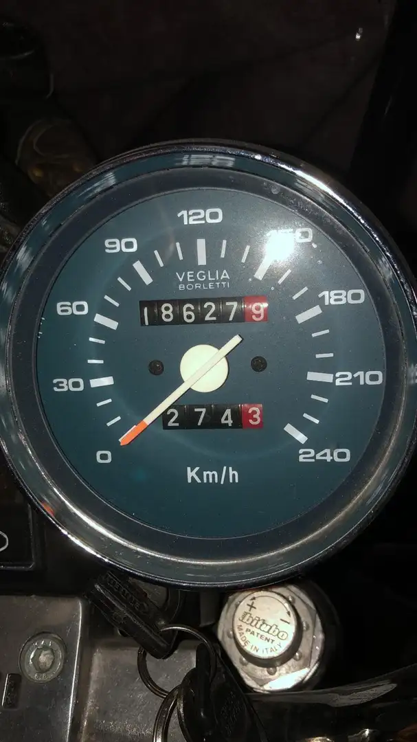 Moto Guzzi California 1100 Чорний - 2