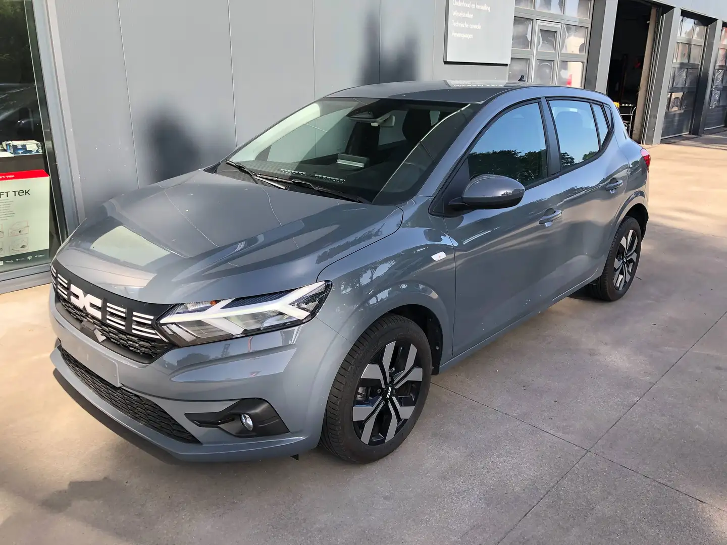 dacia sandero