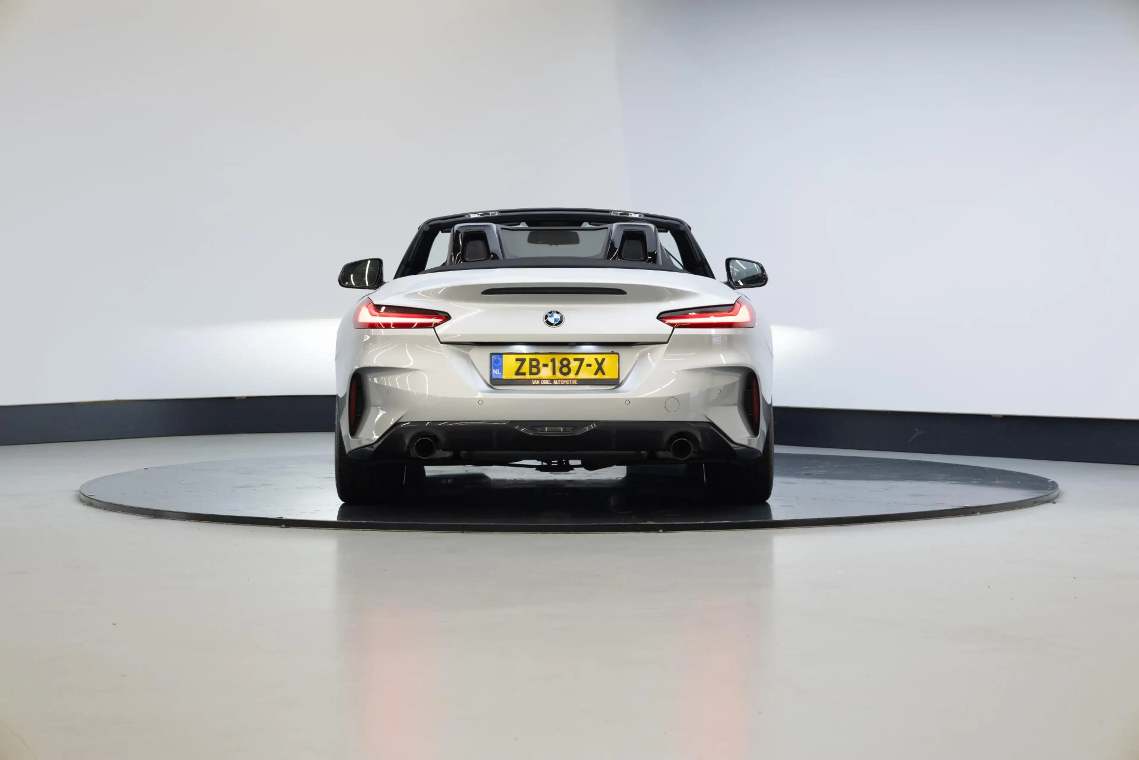 BMW Z4 Roadster sDrive30i High Executive Edition — photo 31