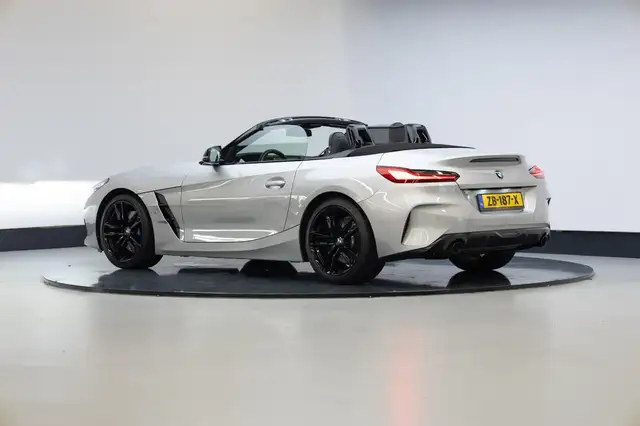 BMW Z4 view 5