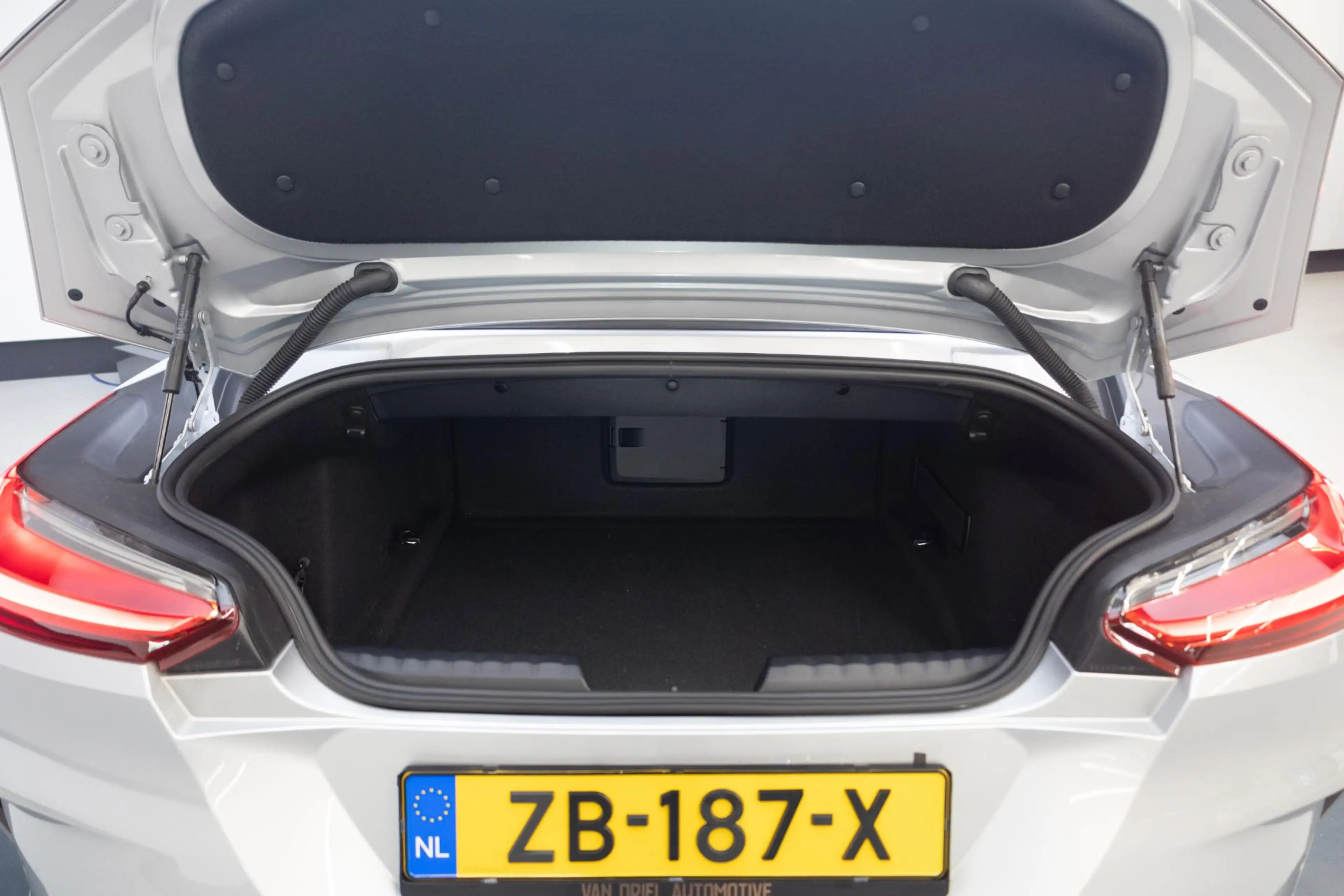 BMW Z4 Roadster sDrive30i High Executive Edition — photo 36