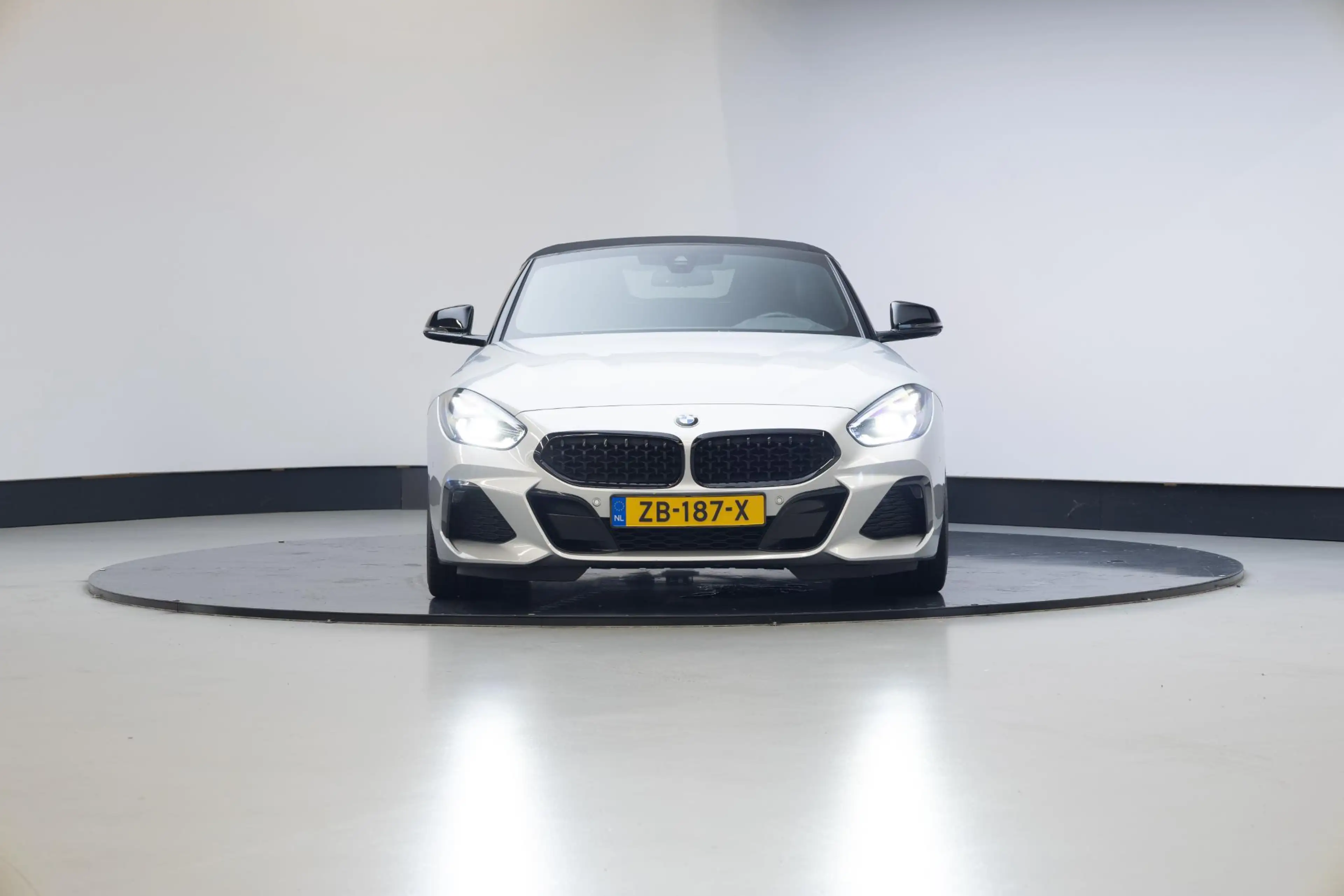 BMW Z4 Roadster sDrive30i High Executive Edition — photo 25