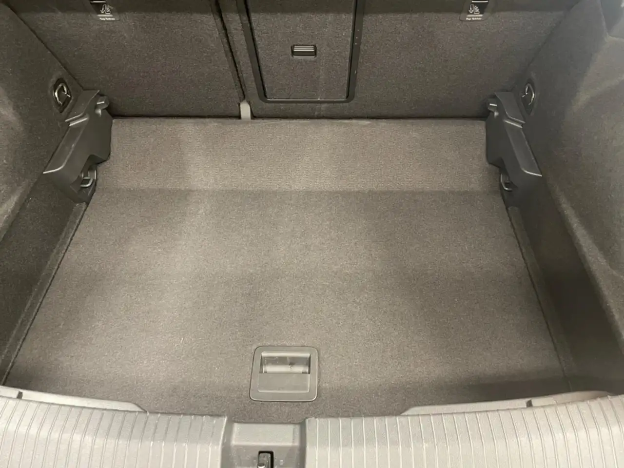 Volkswagen T-Roc Goal LED PLUS APP ACC NAVI SHZ R.CAM TRAVEL LANE 13