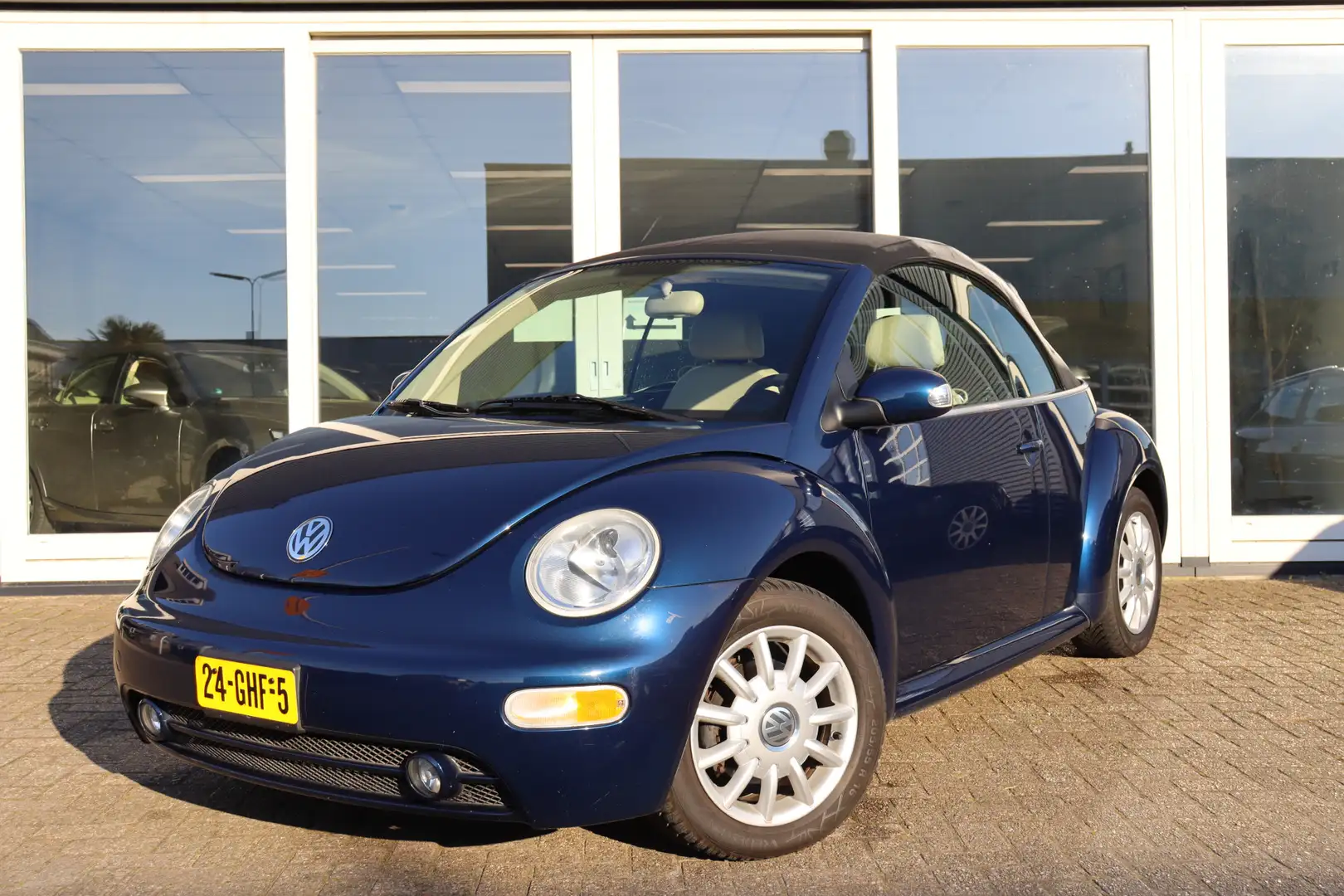Volkswagen New Beetle Cabriolet 2.0 Turijn Comfort , Cruise Control, Air Blauw - 1