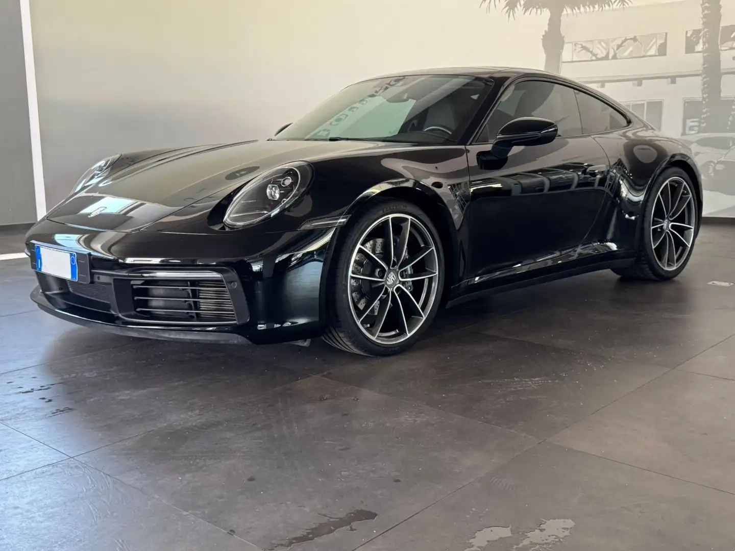 Porsche 992 911 Carrera Nero - 2