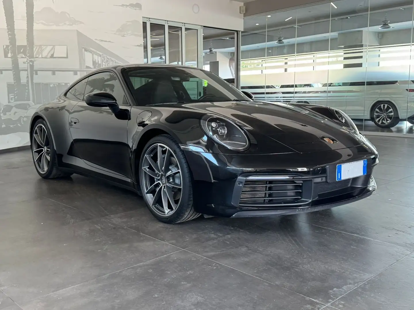 Porsche 992 911 Carrera Nero - 1
