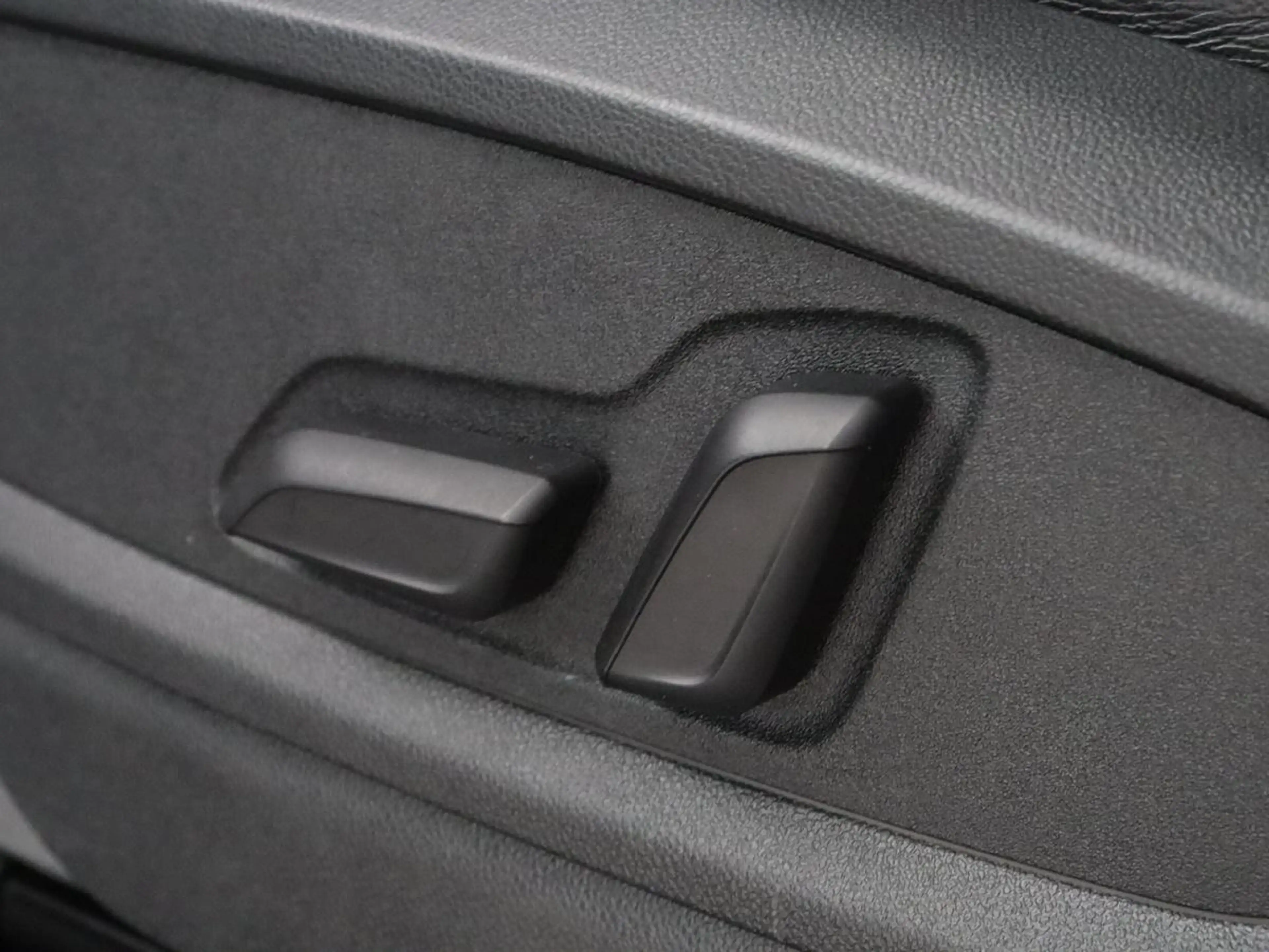 Audi Q5 50 TFSI e quattro S edition | SOH 85,5% | Panorama — photo 22