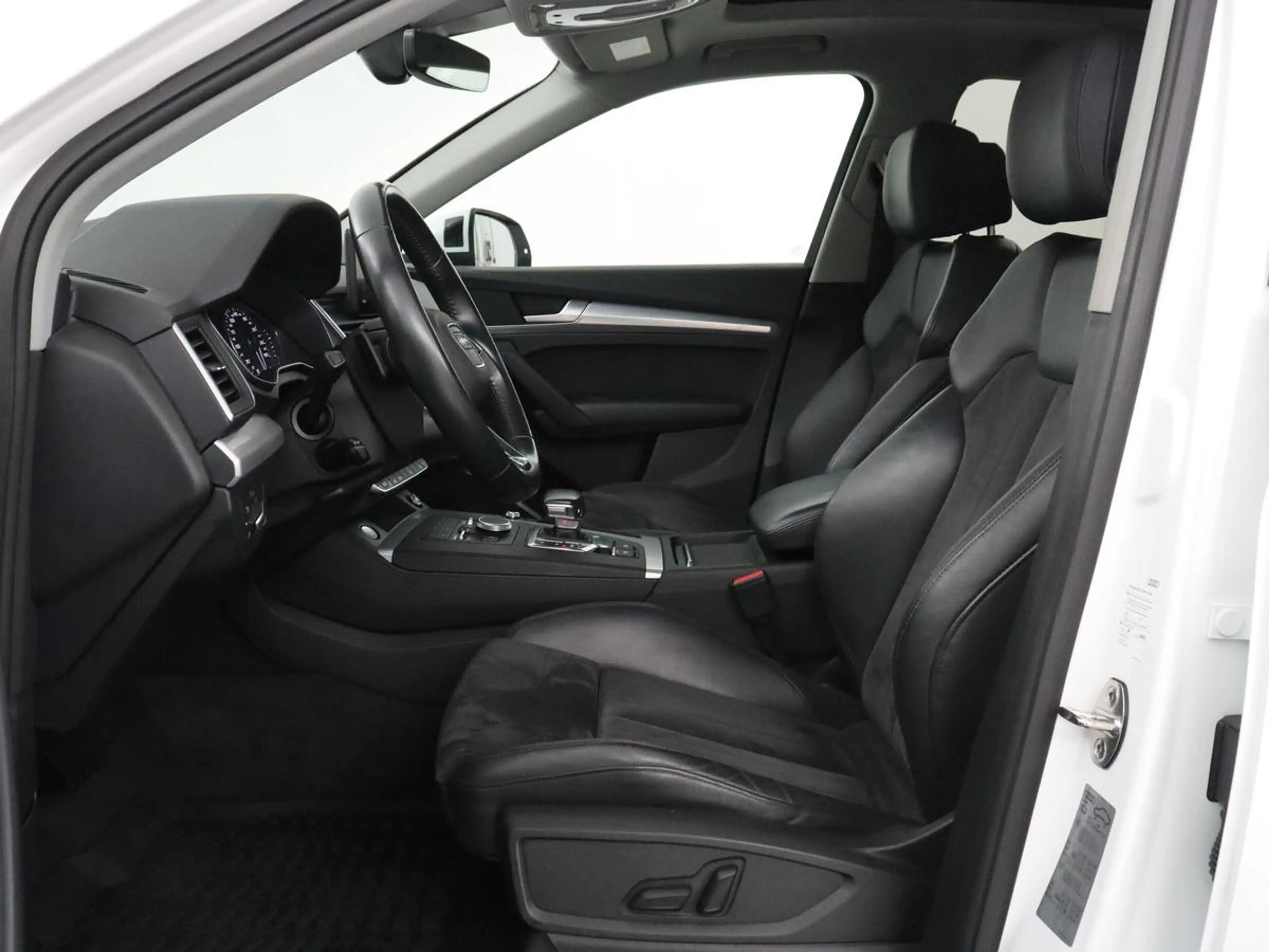 Audi Q5 50 TFSI e quattro S edition | SOH 85,5% | Panorama — photo 5