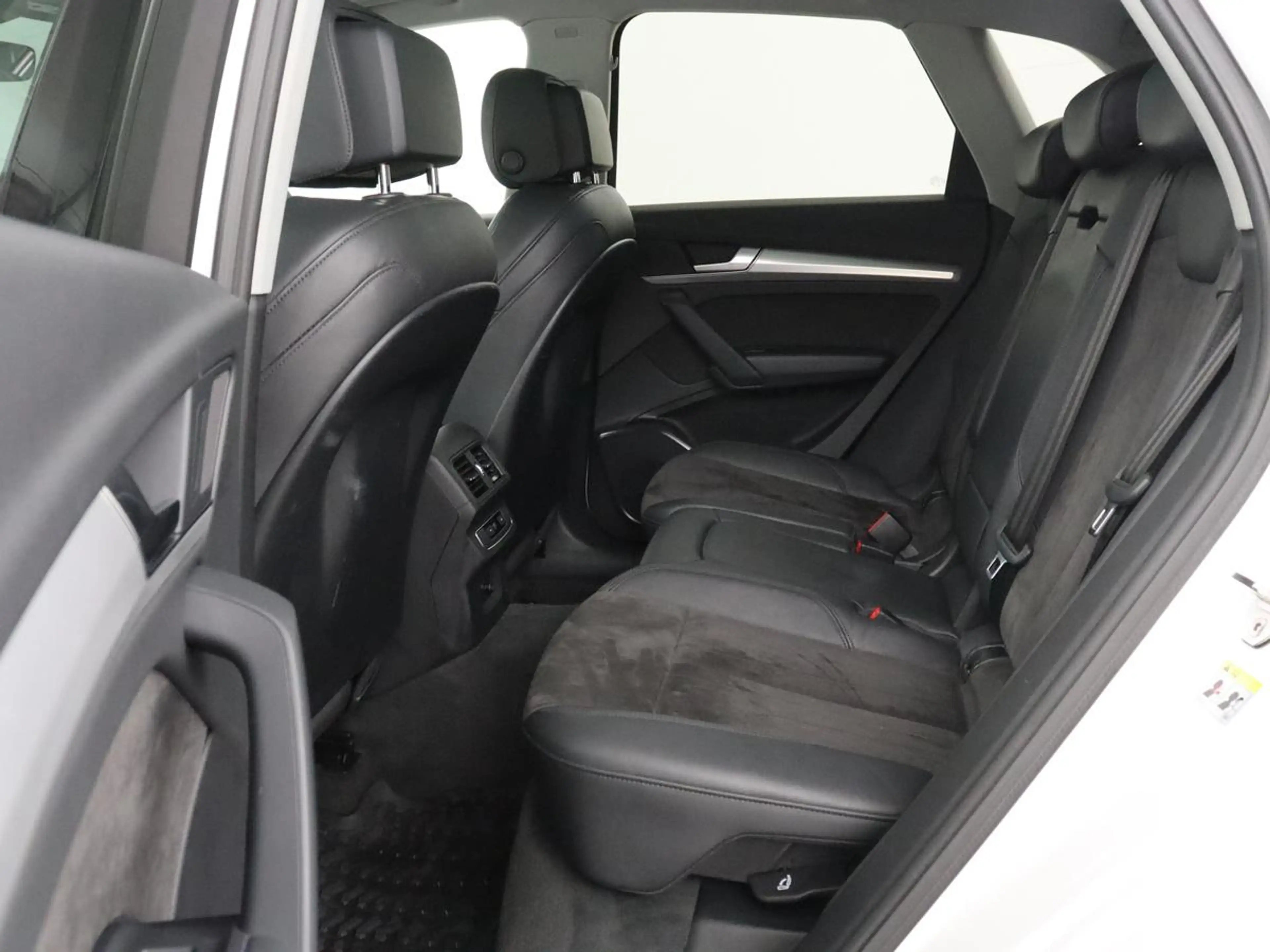 Audi Q5 50 TFSI e quattro S edition | SOH 85,5% | Panorama — photo 7
